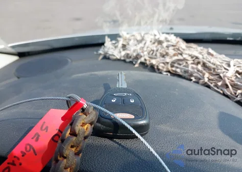 2010 Chrysler Sebring Touring из США, поврежденный, VIN 1C3CC4FB2AN208233